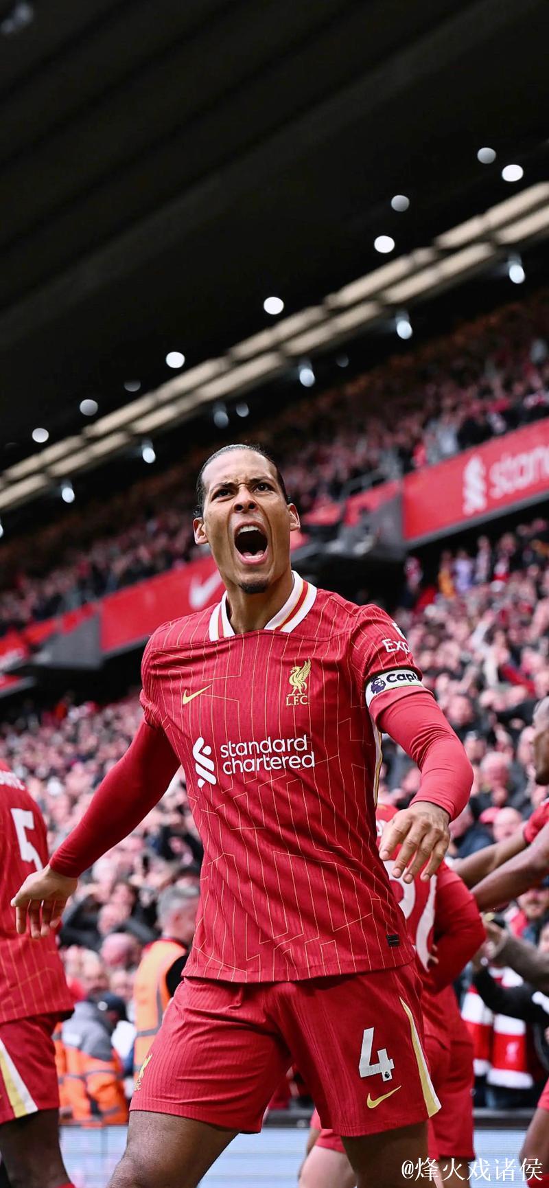 范戴克成为本季英超20+次空中对抗球员中成功率之最,达80% 范戴克成为本季英超20+次空中对抗球员中成功率之最,达80%