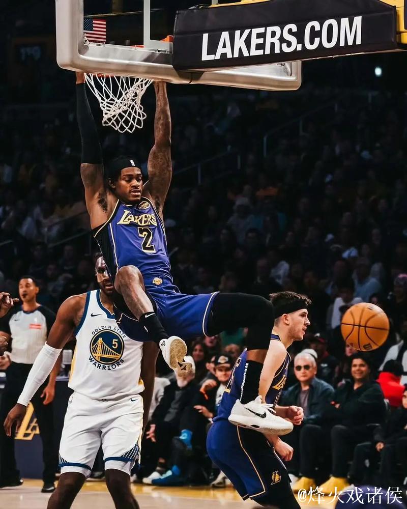 范德比尔特强势回归表现出色,他能否锁定湖人轮换阵容? 范德比尔特强势回归表现出色,他能否锁定湖人轮换阵容?