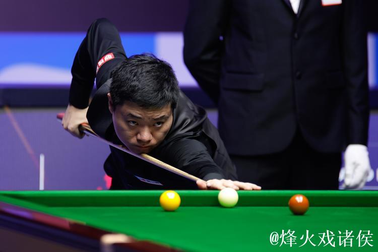 丁俊晖首秀连胜4局 斯诺克西安大奖赛旗开得胜 丁俊晖首秀连胜4局 斯诺克西安大奖赛旗开得胜