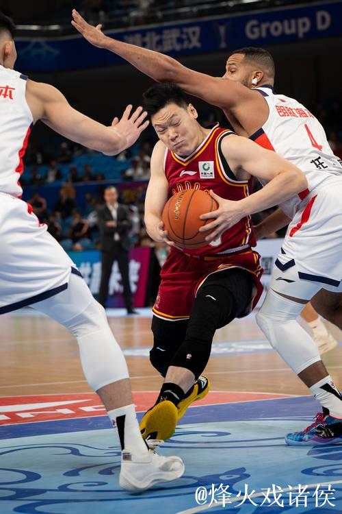 CBA俱乐部杯:张宁砍下21+7 山西汾酒力克广州朗肽海本 CBA俱乐部杯:张宁砍下21+7 山西汾酒力克广州朗肽海本